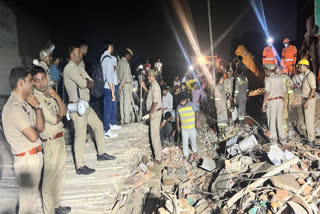 The cylinder blast which killed five of a family and injured three in Sikandrabad also led to the collapse of the entire house.