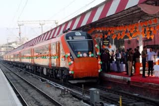 decoding-the-reason-behind-blue-red-and-green-coaches-of-indian-railways