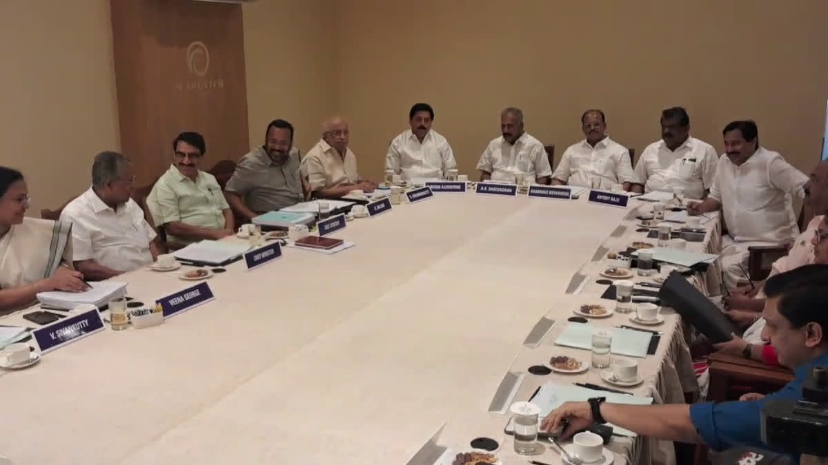 തലശ്ശേരിയില്‍ സംസ്ഥാന മന്ത്രിസഭ യോഗം  cabinet meeting first time at Thalassery  Nava Kerala Sadas cabinet meeting  Nava Kerala Sadas  Nava Kerala Sadas in Kannur  cabinet meeting at Thalassery for the first time  സംസ്ഥാന മന്ത്രിസഭ യോഗം  നവ കേരള സദസിന്‍റെ കണ്ണൂർ ജില്ലയിലെ പര്യടനം  നവ കേരള സദസ് സജ്ജീകരണങ്ങള്‍