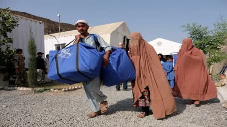 Millions of Afghans deport from Pakistan and Iran