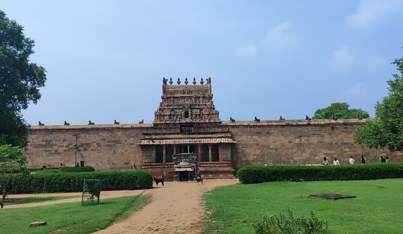 ஐராவதீஸ்வரர் கோயில் கோபுரம்