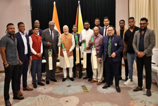 CLIVE LLOYD MEET PM MODI