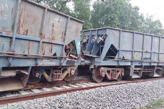 BOGIES OF GOODS TRAIN DERAILED IN BANKURA