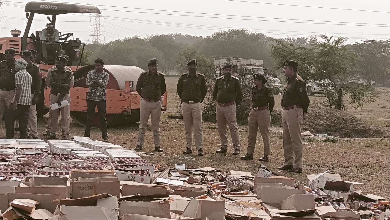 Confiscated liquor destroyed in Balodabazar