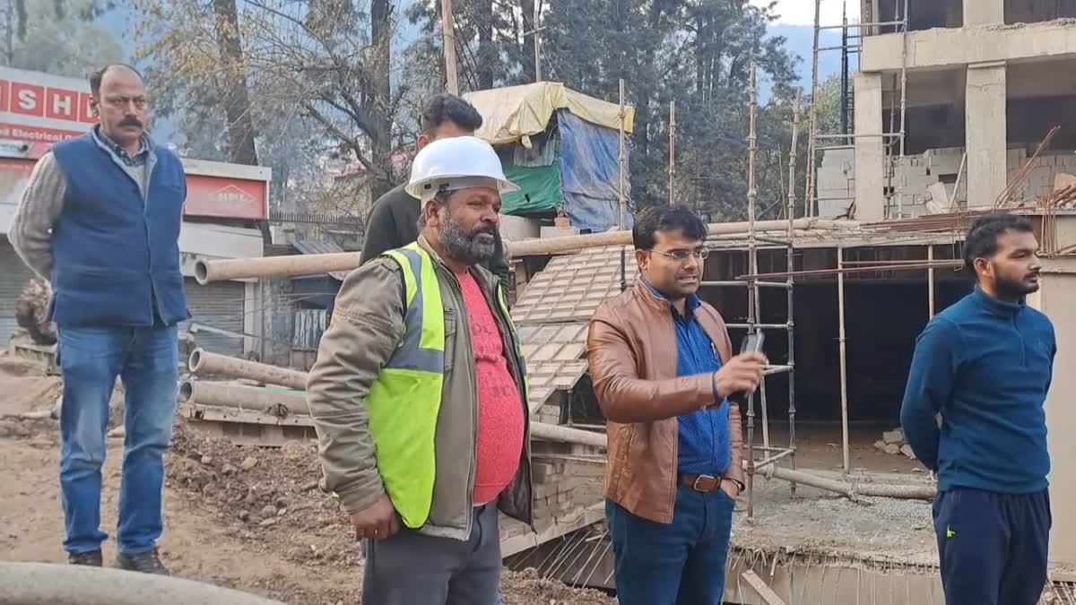 sdm inspected Mandi retaining wall work ultimatum to Contractor