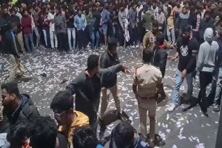 Police Lathi Charge on Prabhas Fans