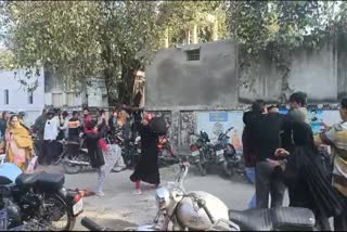 Fight in laksar court