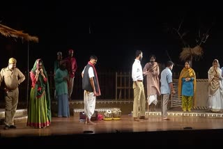 नेशनल स्कूल ऑफ ड्रामा में 'बाबू जी' नाटक का मंचन