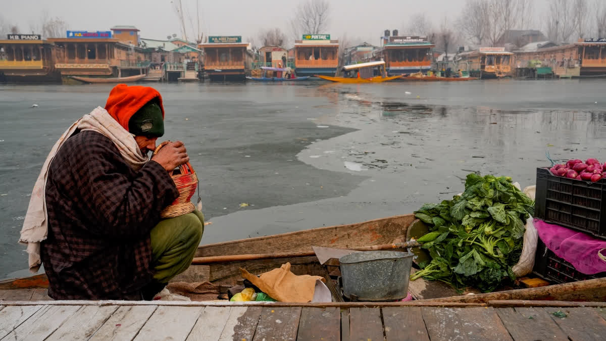 A day after Srinagar recorded the coldest December night of this century at minus 8.5 degrees Celsius, there was a slight respite from biting cold on Sunday as the summer capital logged a minimum temperature of -4.6.