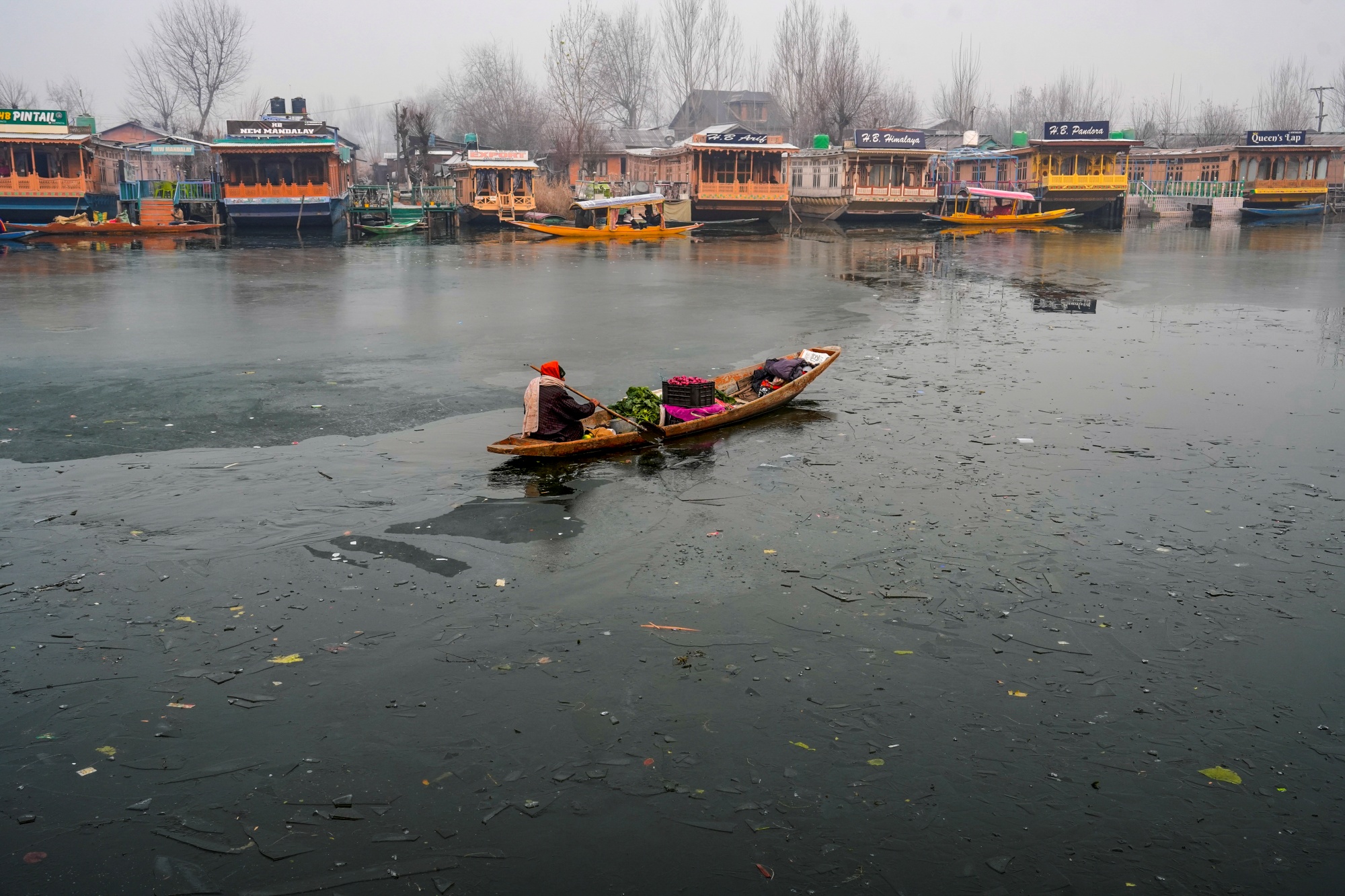 A day after Srinagar recorded the coldest December night of this century at minus 8.5 degrees Celsius, there was a slight respite from biting cold on Sunday as the summer capital logged a minimum temperature of -4.6.