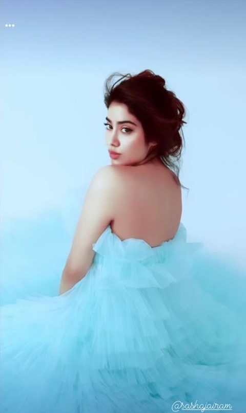 Janhvi Kapoor clicked by Shasha Jairam