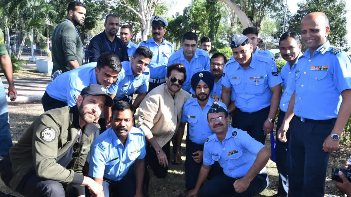 Hrithik Roshan and Anil Kapoor paid a visit to the Air Force base in Pune to meet with real-life heroes- IAF officers.