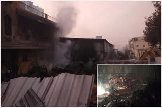 pimpri chinchwad fire in valhekarwadi two person sleeping in godown died