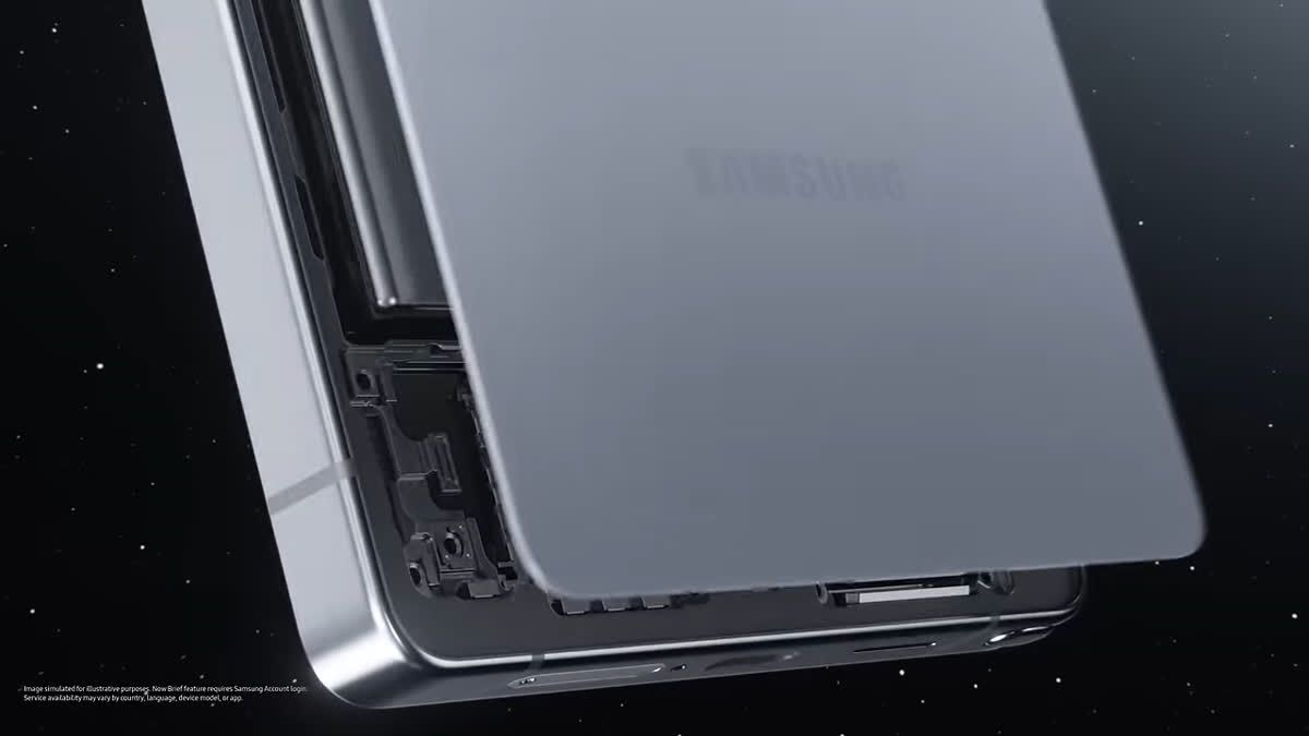 samsung-teases-ultra-slim-galaxy-s25-edge-at-galaxy-unpacked