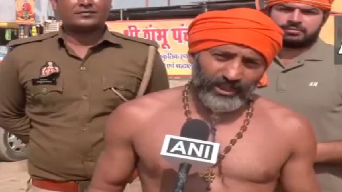 Pahalwan Baba At Maha Kumbh