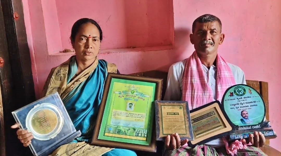 Farmer Kallappa with wife and Awards