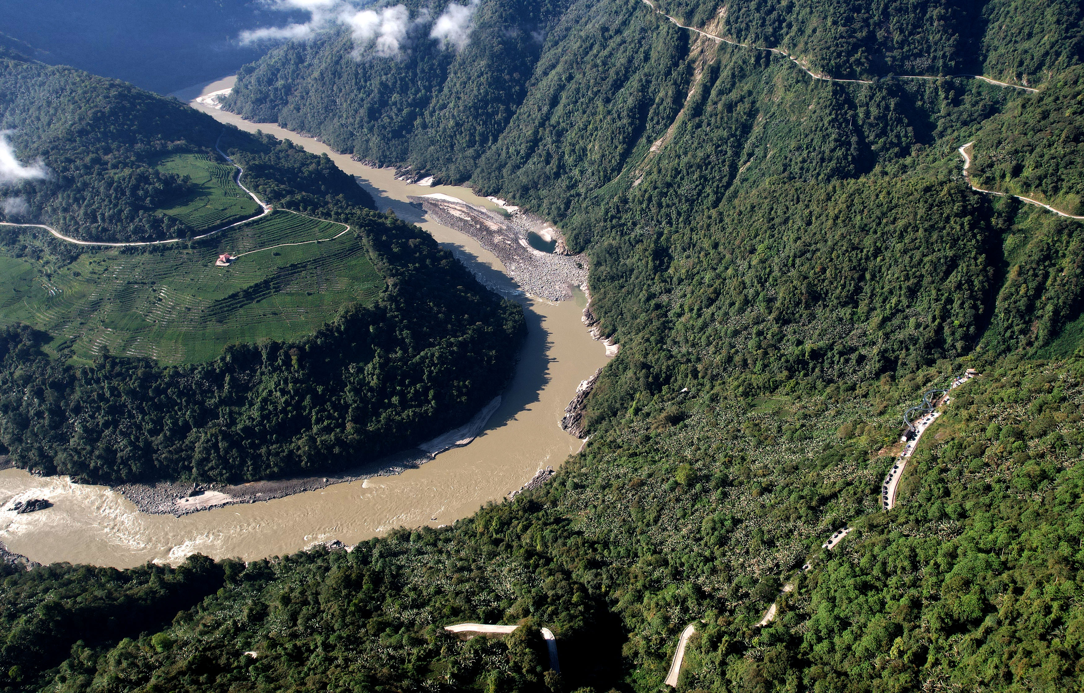 Yarlung Tsangpo Dam