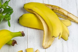 INTERESTING USES OF BANANA PEEL  HOW TO USE BANANA PEEL FOR HAIR  BANANA PEEL FOR HEALTHY HAIR  BEST NATURAL HAIR CARE TIPS