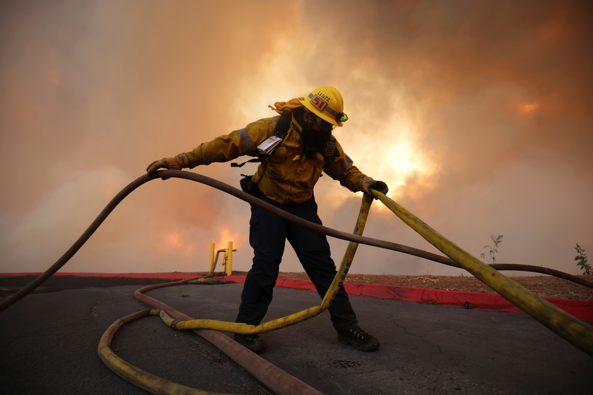 New Hughes Fire Los Angeles Wildfire Evacuation Orders Firefighters In Action