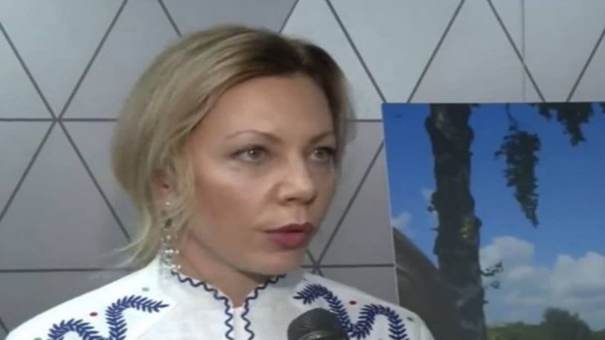Ukraine's Deputy Foreign Minister, Iryna Borovets, has emphasised India's crucial role in finding a peaceful solution to the Russia-Ukraine conflict. Borovets believes India's global leadership and territorial integrity make it a powerful voice of the Global South countries.