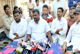 Kapu_Leaders_Resign_To_YSRCP