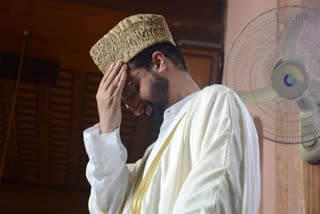 mirwaiz-not-allowed-for-friday-prayers-in-jamia-masjid-srinagar