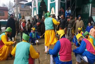 traditional-dambali-program-held-at-baba-naseeb-ud-din-ghazi-dargah