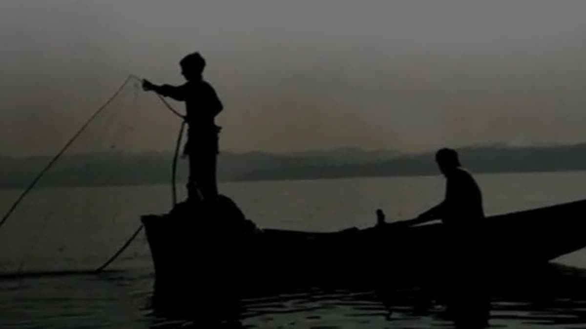 Sri Lankan Navy Arrests 32 Indian Fishermen