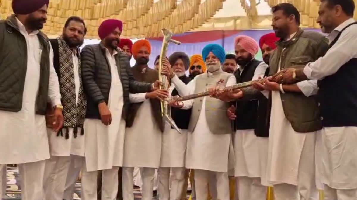 Cong MLA Rana Gurjeet Singh Will Purchase Maize From Farmers At MSP For 2 Years