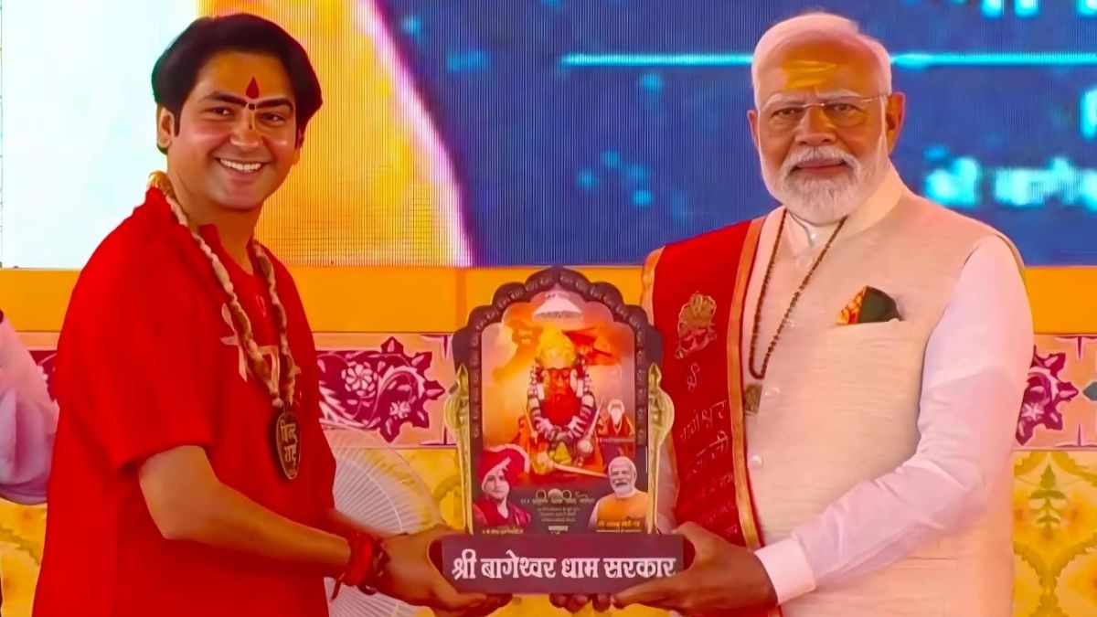 Dhirendra Shastri presented Balaji idol to PM Narendra Modi