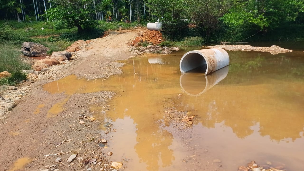 temporary-bridge-built-by-kodimbala-villagers-with-collection-of-rs-5-lakhs