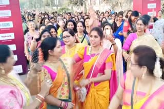 Hundreds of women participated in the Marathon Sari Run in Hyderabad