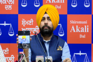 Akali leader Arshdeep Keller target state government,'who is responsible for those who died from poisoned liquor?'