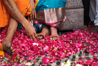 A man, once a history-sheeter in a unique gesture presented her mother with footwear made of his own skin. The incident reportedly happened during the seven-day Bhagwat Katha at the Akhada ground in Sandipani Nagar of Madhya Pradesh's Ujjain.