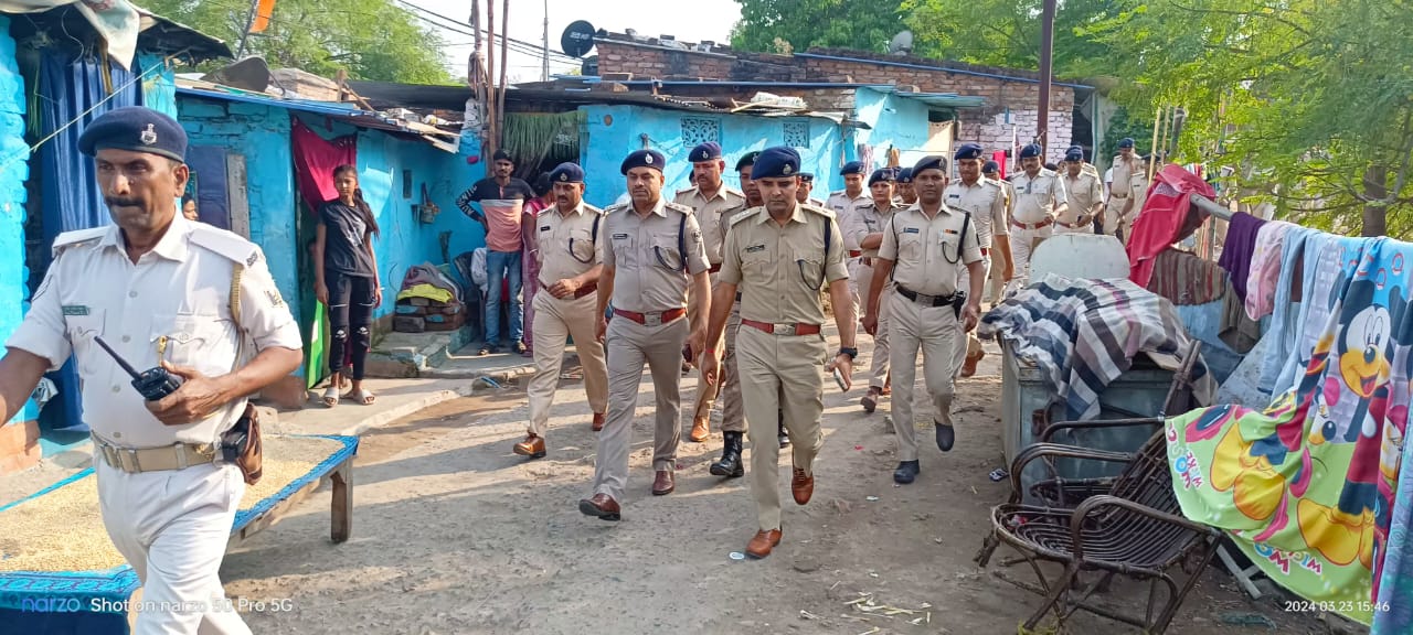 Police Flag March In Patna