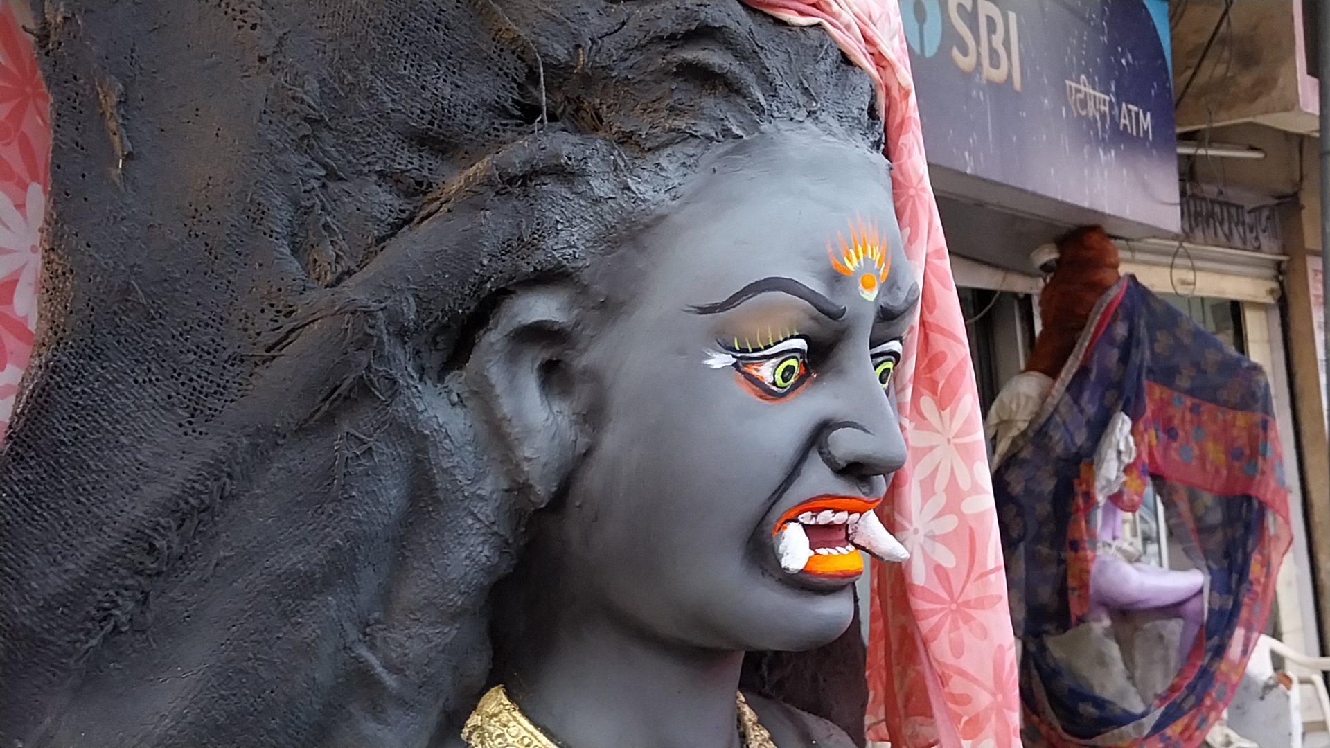 unique holika statues jabalpur