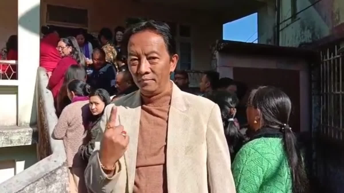 Cong Expels Gorkha Leader Binoy Tamang for 6 Years for Supporting BJP's Darjeeling Candidate