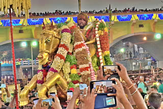 kallazhagar entered the Vaigai River for madurai chithirai festival