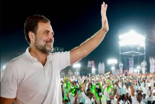 Rahul rallies in Amravati And Solapur