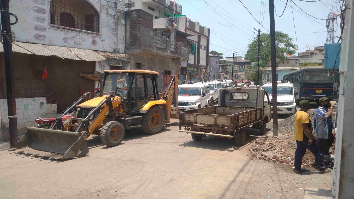 BURHANPUR BULLDOZER ACTION