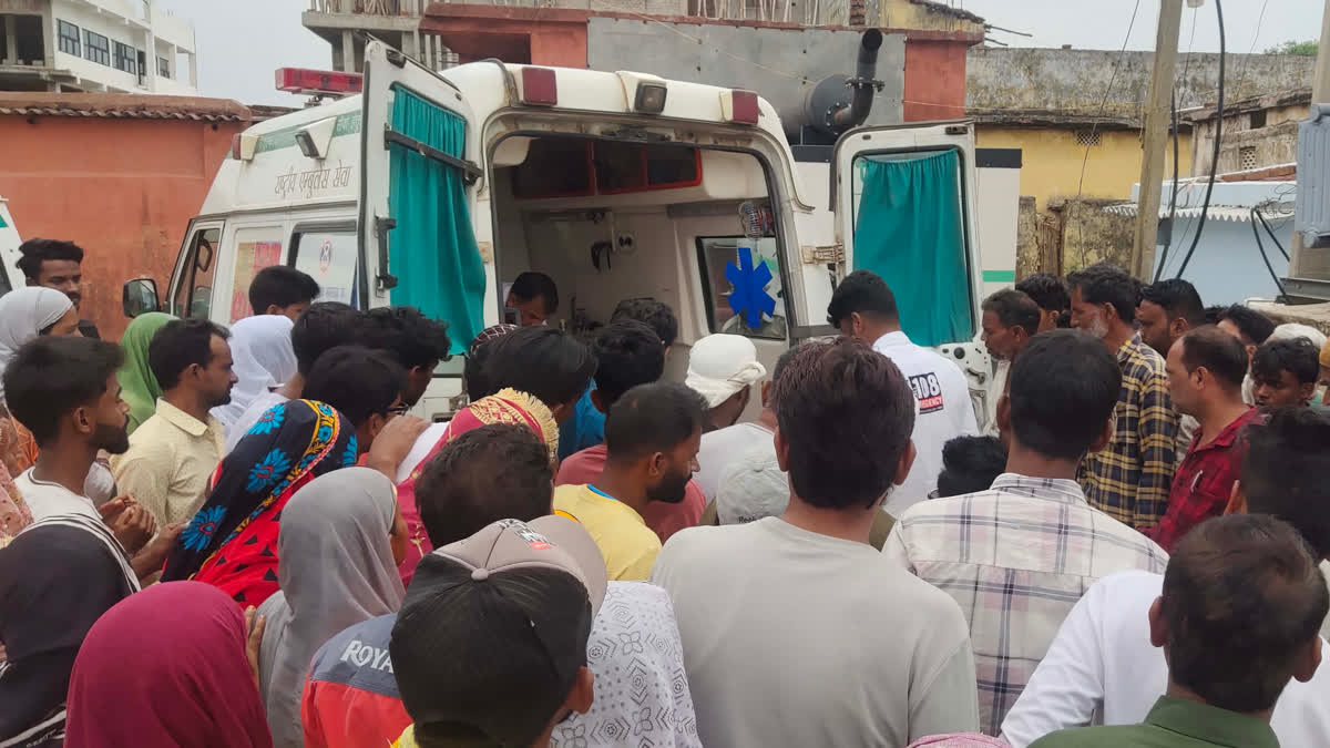 4 labourers died due to mudslide