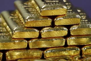 Smugglers Arrested in Gold Biscuits Recovered