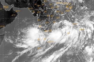 ரீமால் புயல் விளக்க படம்