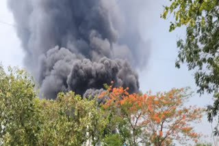 Maharashtra: Fire broke out due to boiler explosion in chemical factory, three dead, many burnt