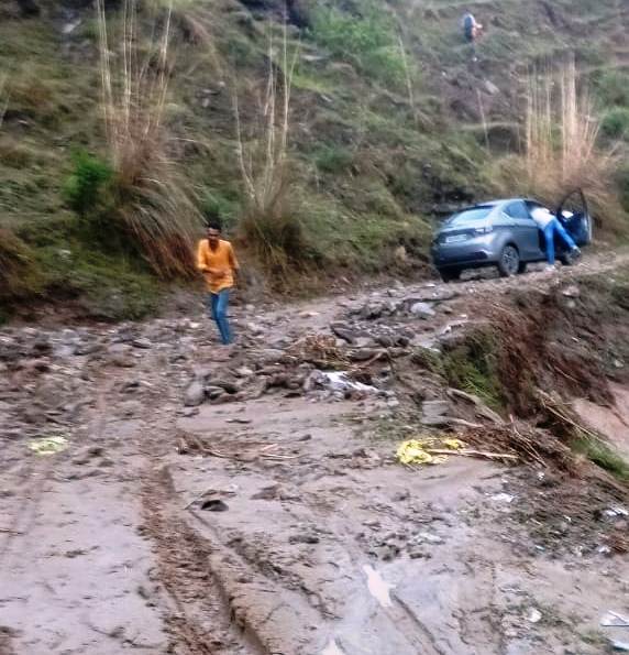 Rain and landslide in Almora