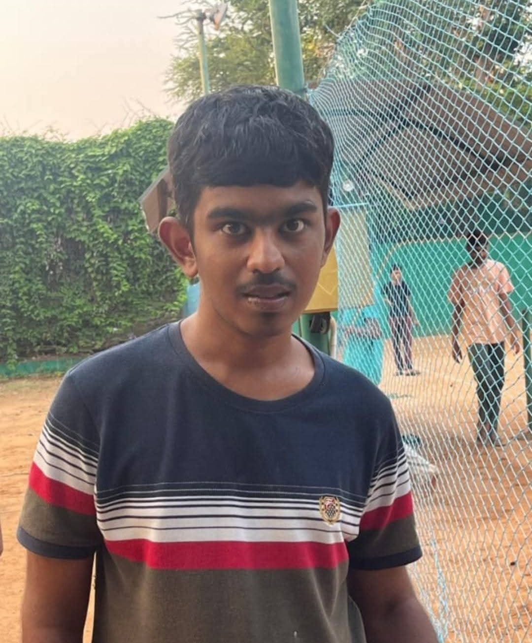 உயிரிழந்த இளைஞர் வருண்