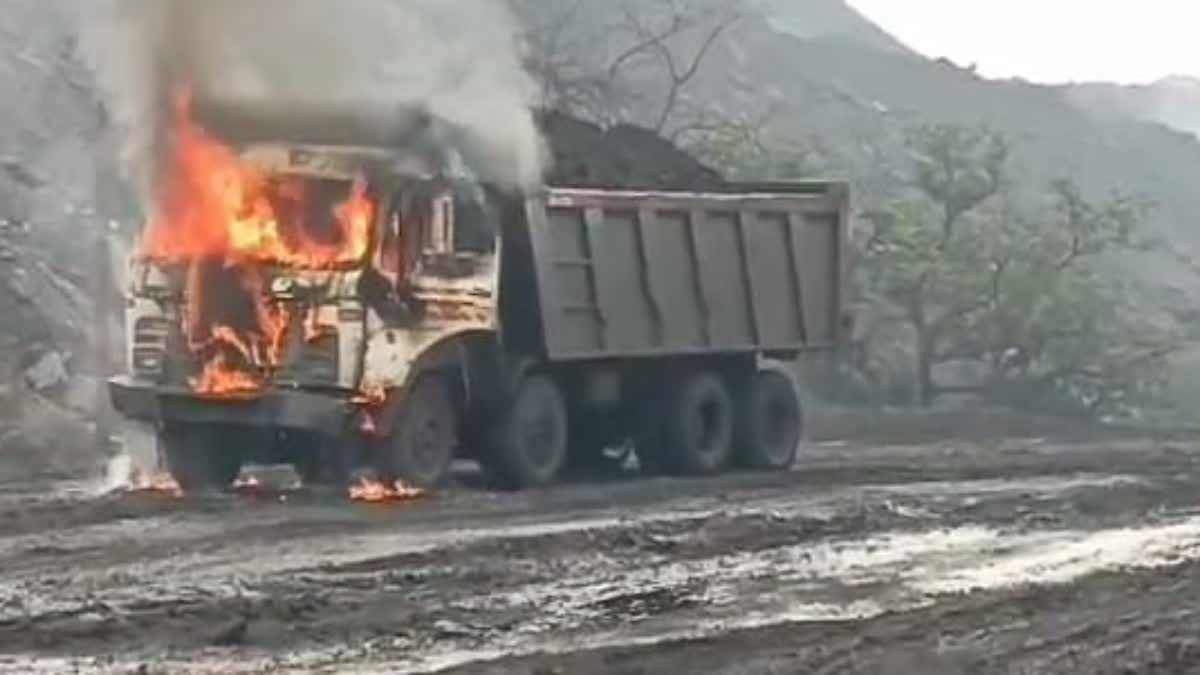 truck caught fire in Balumath