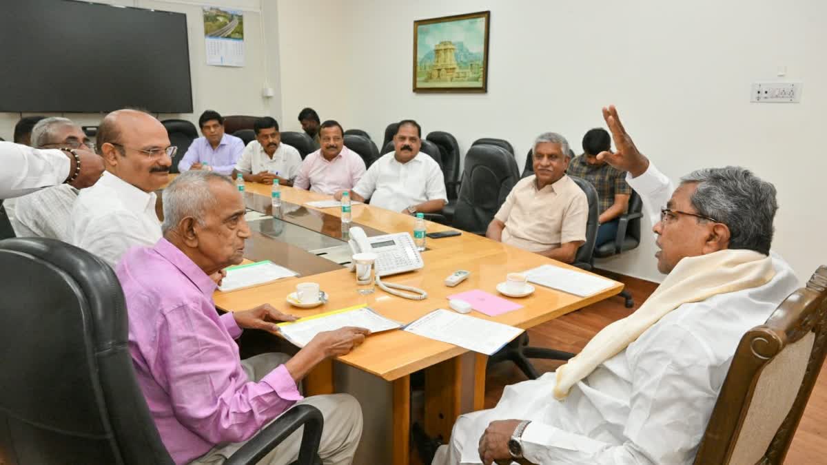 Contractors Association meet cm siddaramaiah