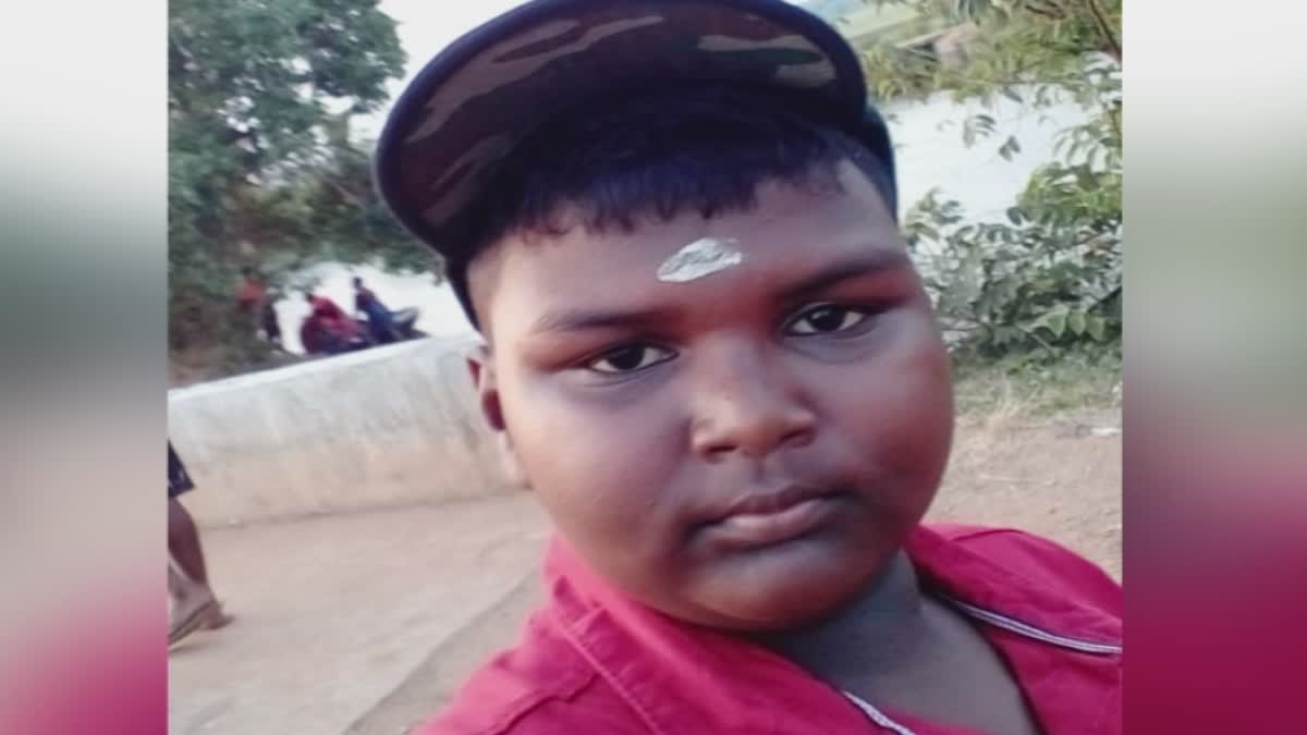 13 year old boy died due to Fever in Thrissur  boy died due to Fever in Thrissur  13 year old boy died due to Fever  Thrissur  Infectious fever  Fever Death  പനിബാധിച്ച് ചികിത്സയിലിരിക്കെ 13 കാരൻ മരിച്ചു  സംസ്ഥാനത്ത് പിടിവിടാതെ പകര്‍ച്ചപ്പനി  തൃശൂര്‍ മെഡിക്കല്‍ കോളജില്‍  തൃശൂര്‍  ചികിത്സയിലിരിക്കെ  വിദ്യാര്‍ഥി  ആശുപത്രി