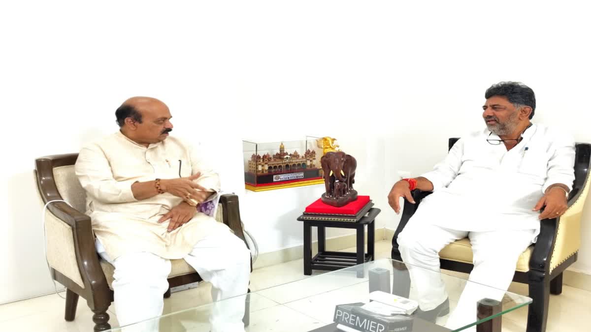 dcm-dk-shivakumar-met-with-former-cm-basavaraj-bommai-for-bengaluru-development